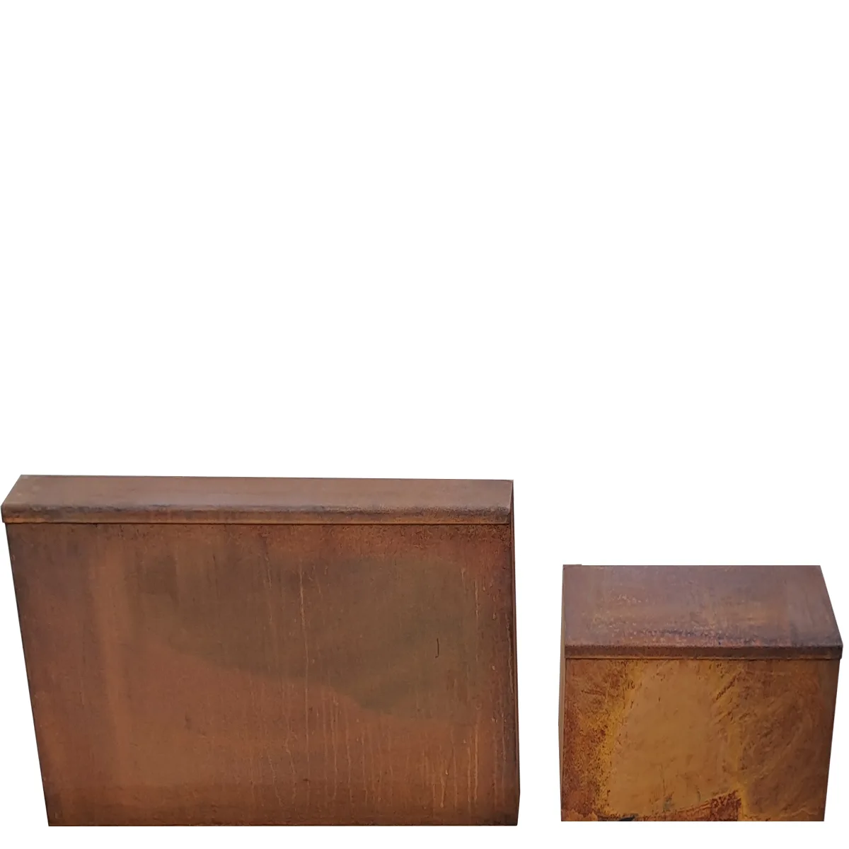 Produktbild Raumteiler aus Cortenstahl in modularer Bauweise, weisser Hintergrund